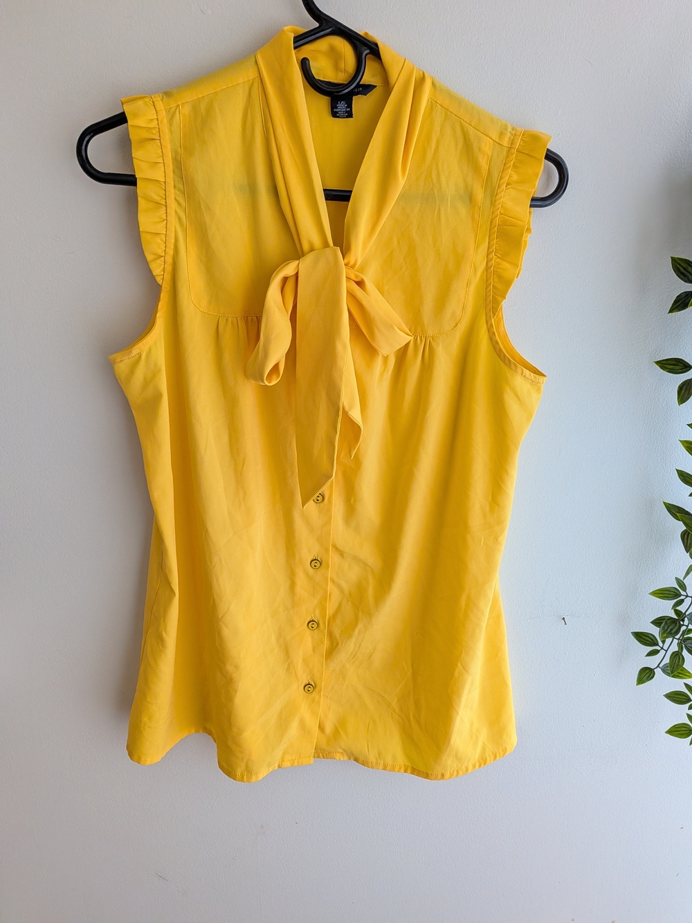 Y2k Tommy Hilfiger Yellow Tie-Neck Sleeveless Blouse